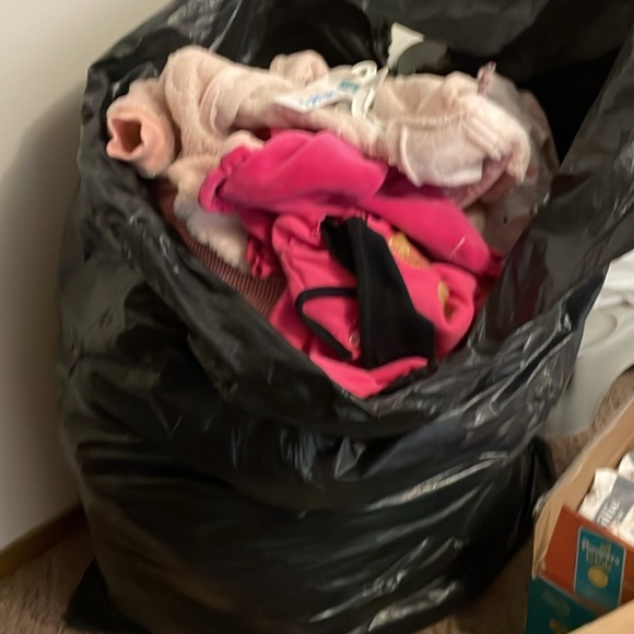 A lot full of baby stuff close 0 to 6 months brand new